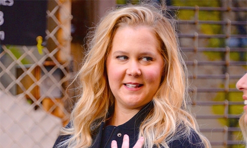 Amy Schumer back to work after hospitalisation