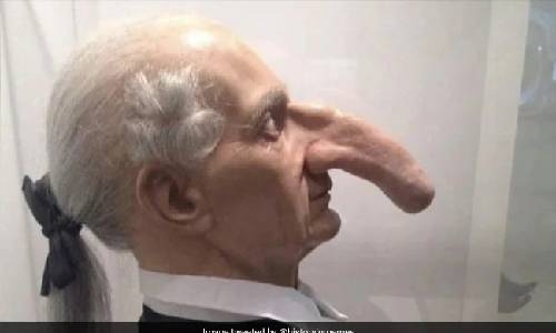 Picture of man with longest nose goes viral