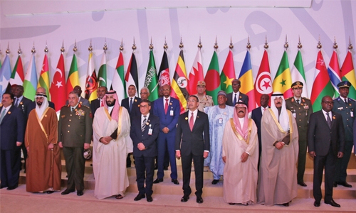 Saudi declares war on terror at summit