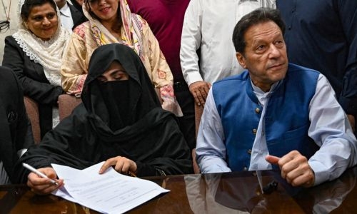 Pakistan ex-PM Khan's illegal marriage conviction overturned