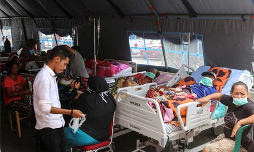 Death toll in east Indonesia quake rises to 30, many still in shelters