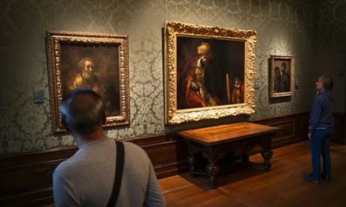 Heirs claim back Rembrandts from top Dutch museum