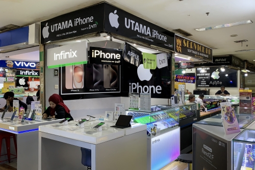 Indonesia upholds iPhone 16 sales ban after Apple offers $1 bn investment 