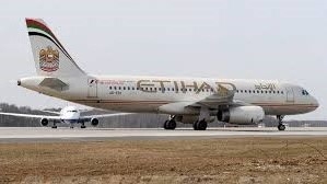 Abu Dhabi's Etihad sells 38 aircraft for $1 billion