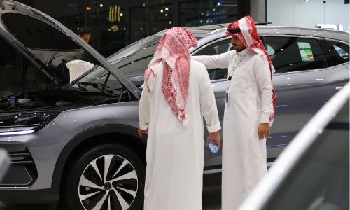 In Saudi Arabia, electric cars pique interest