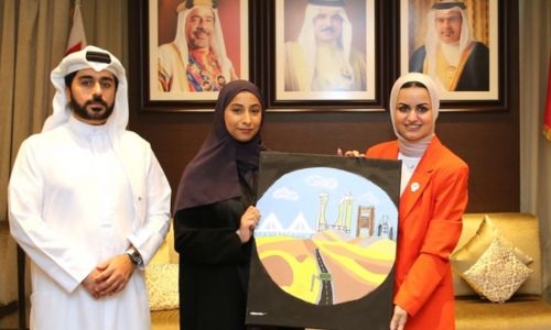 Minister of Youth Affairs Honors Winners of Nuun Official Watch Design Competition