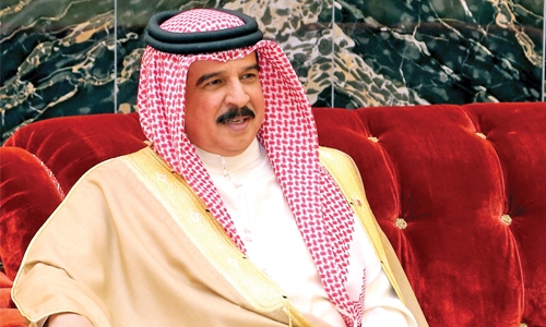 Congratulations pour in for King Hamad on National Day