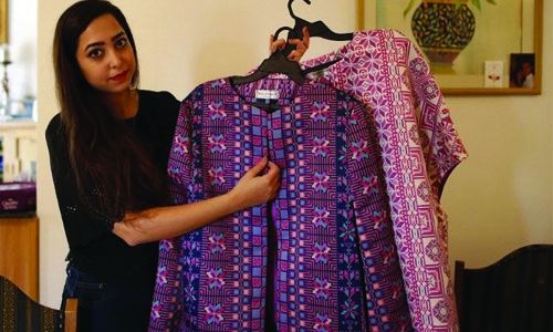 Palestinian fashion designer breathes new life into tradition