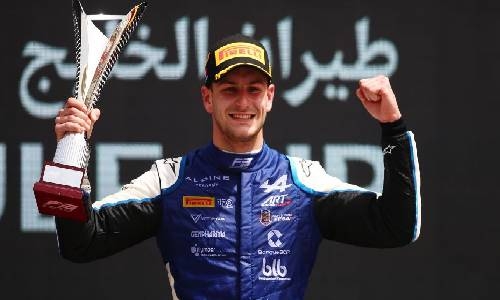 Victor Martins wins F3 Feature Race in Bahrain