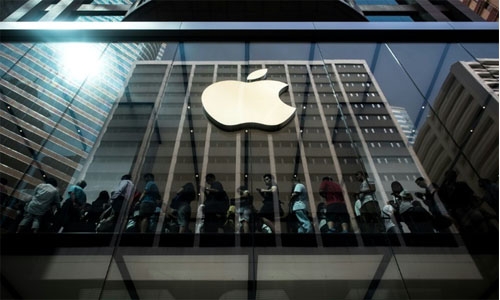 Apple files with India government to open first stores