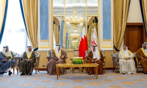 HRH Prince Salman Meets Top Legislative and Financial Leaders to Discuss Bahrain's Development