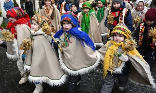 Ukrainians move Christmas to Dec 25 to be 'far from Moscow'