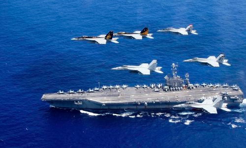 US aircraft carriers start drills off Philippines