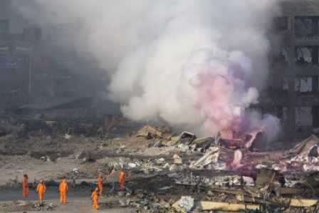 'Hundreds of tonnes' of cyanide at China blasts site: military