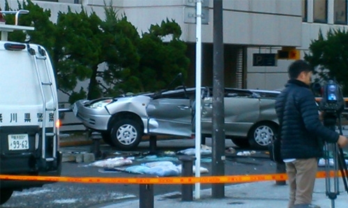 Car kills three in fall from 5th floor Japan garage