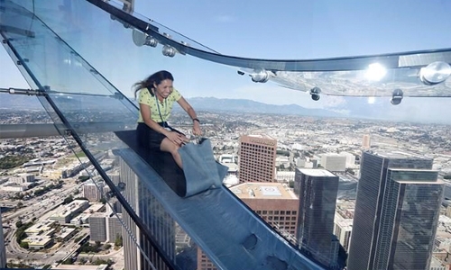 Daredevils test vertigo-inducing Skyslide in Los Angeles