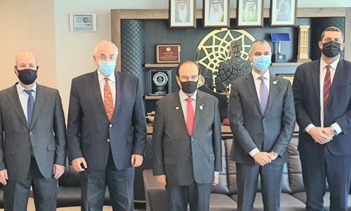  Bahrain discuss cooperation with Israel in sustainable energy sector 