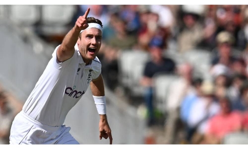Broad joins 600 wicket club 