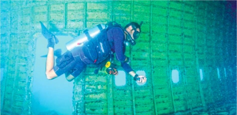 Registered divers inspect ‘Dive Bahrain’ project