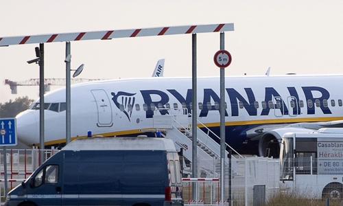 France grounds Ryanair plane to force subsidy repayment