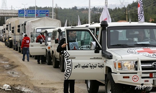 Evacuation talks under way for besieged Syria town