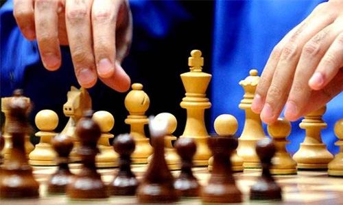 Russian and Norwegian to battle for world chess crown