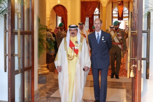 His Majesty King Hamad commends ‘perseverance and dedication’ of Bahraini citizens