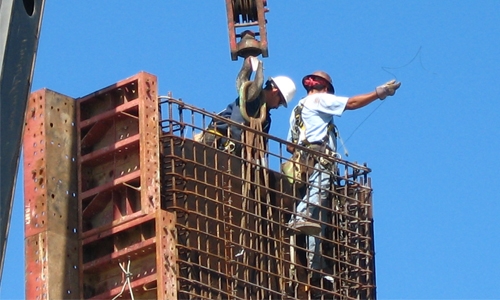 Construction worker falls to death