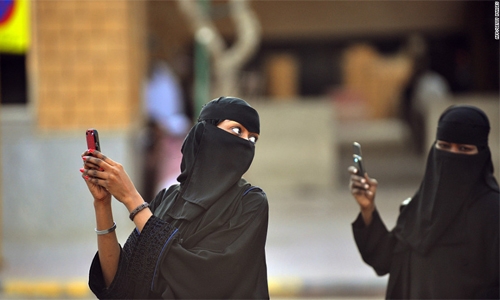 50% Saudization of cellphone industry in three months