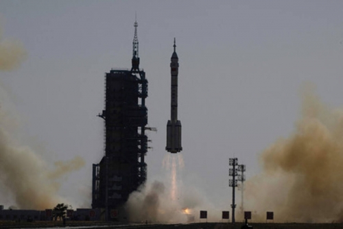 China launches new mission to space station