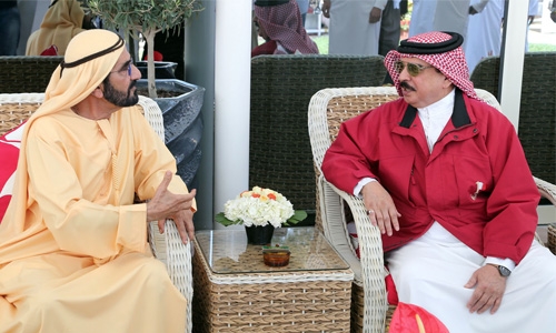 HM the King, UAE vice-president attend endurance race