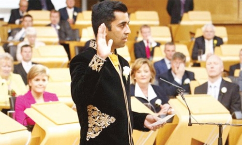 Islamophobic trolls attack Scottish politician who took oath in Urdu