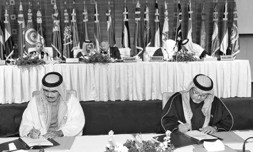 Ministers sign Arab agreement against trafficking in humans