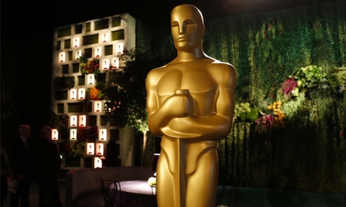 Hollywood waits for Oscar nominations 