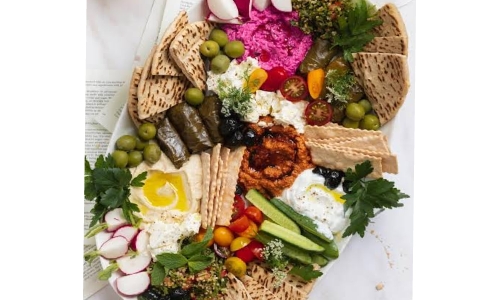 Create this Middle Eastern mix mezza platter to celebrate Mother's Day at home 
