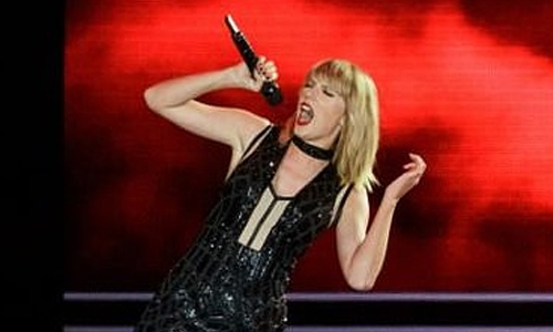 Taylor Swift, titan of pop music, announces new album