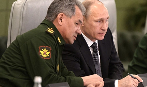 Russia's defence minister makes suprise visit to Iran