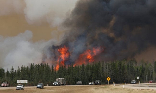 Canada wildfire: Army on standby to evacuate towns threatened by blaze