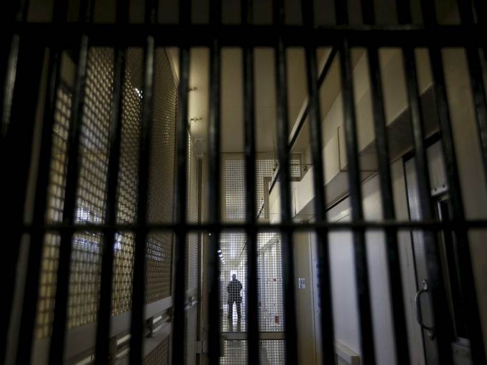 12 Cops On Trial for Attacking Inmates in Jau Prison