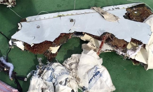 Black box recovered from EgyptAir crash site