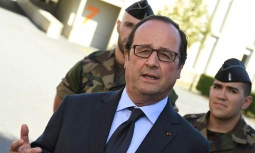 France's Hollande to meet pope over priest killing