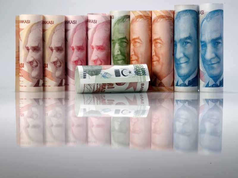 Lira crisis forces Turkey to hike gas, power prices 14pc