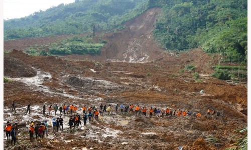 Indonesian landslide buries 18 villagers