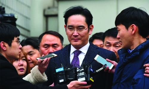 Samsung heir accused of bribery, perjury as trial opens