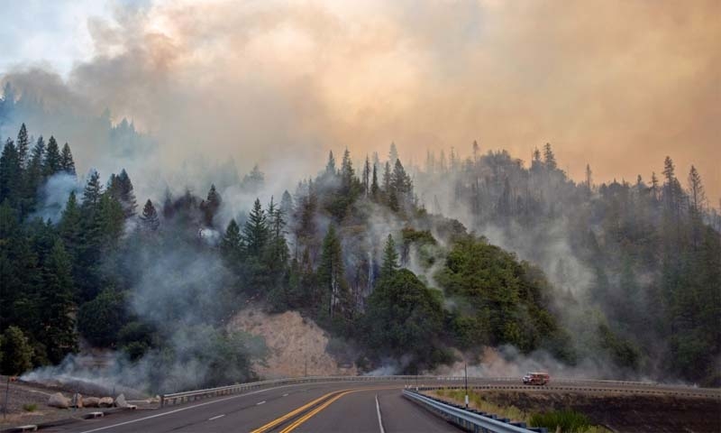 US okays aid as California battles raging wildfires