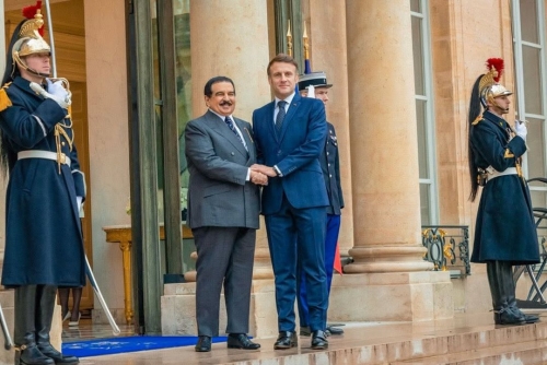 His Majesty King Hamad Meets French President in Paris