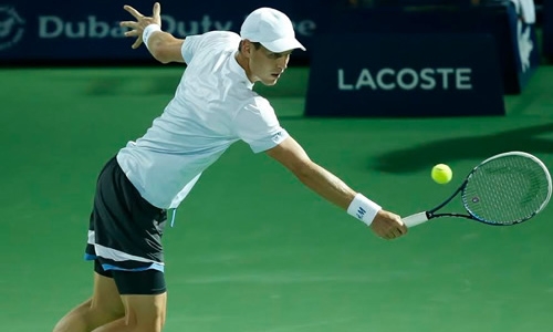 Berdych celebrates decade in Dubai with win