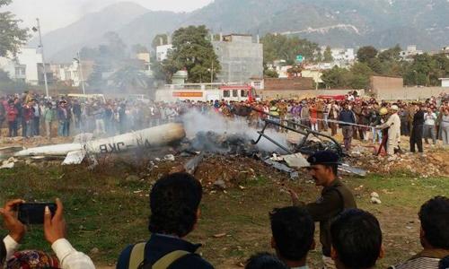 Seven dead in helicopter crash in Indian Kashmir