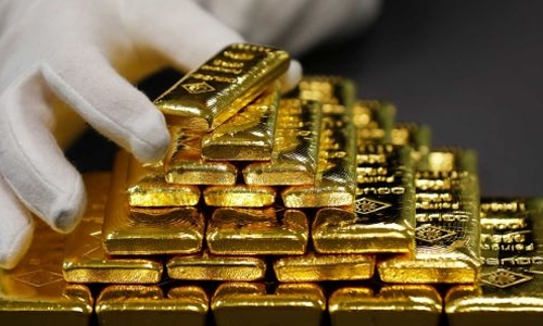 Gold firms on doubts over Fed rate path