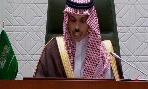 Saudi Arabia launches Yemen peace initiative
